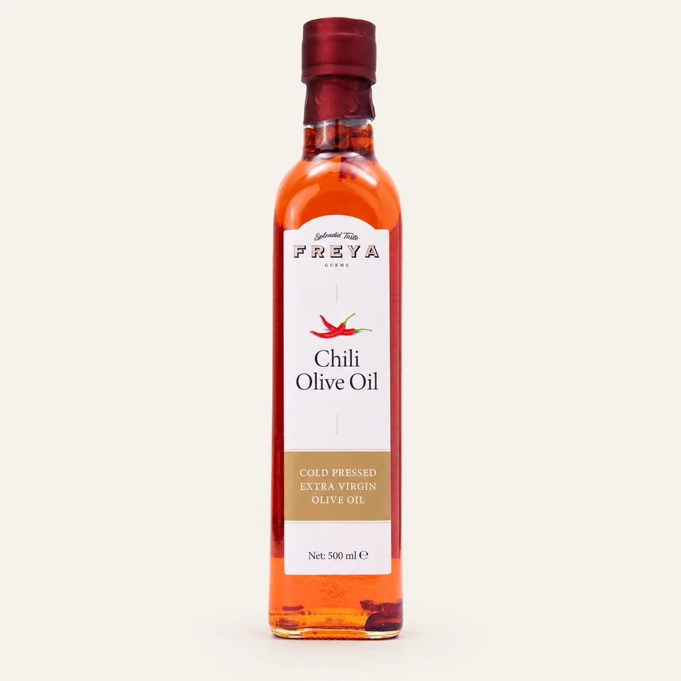 Freya Chili Olive Oil — English label